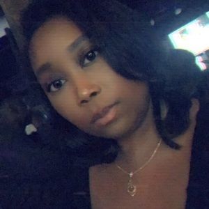 Meet your Posher, Amiyra